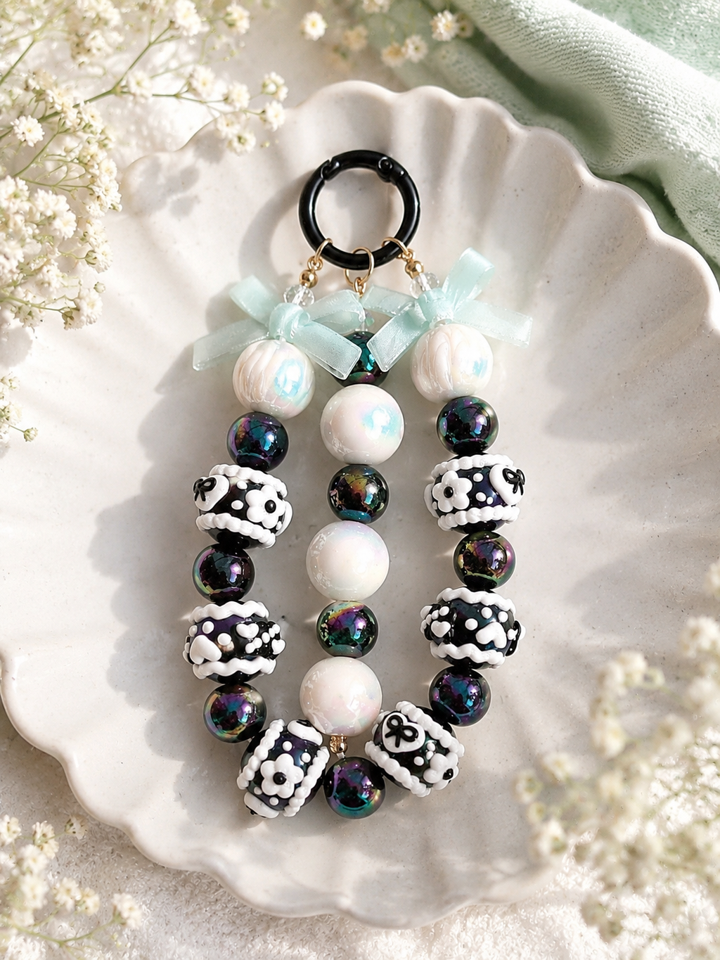 Handmade Perlen-Charm Anhänger – Midnight Pearl Edition