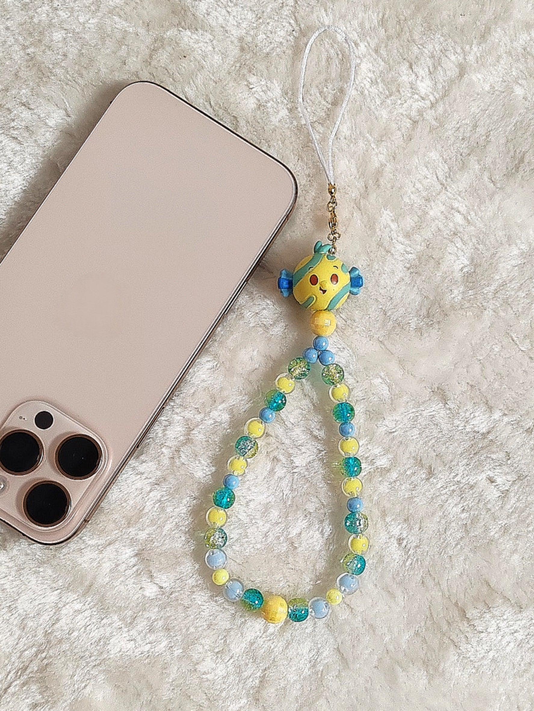 Handgemachter Handy-Anhänger – Fabius
