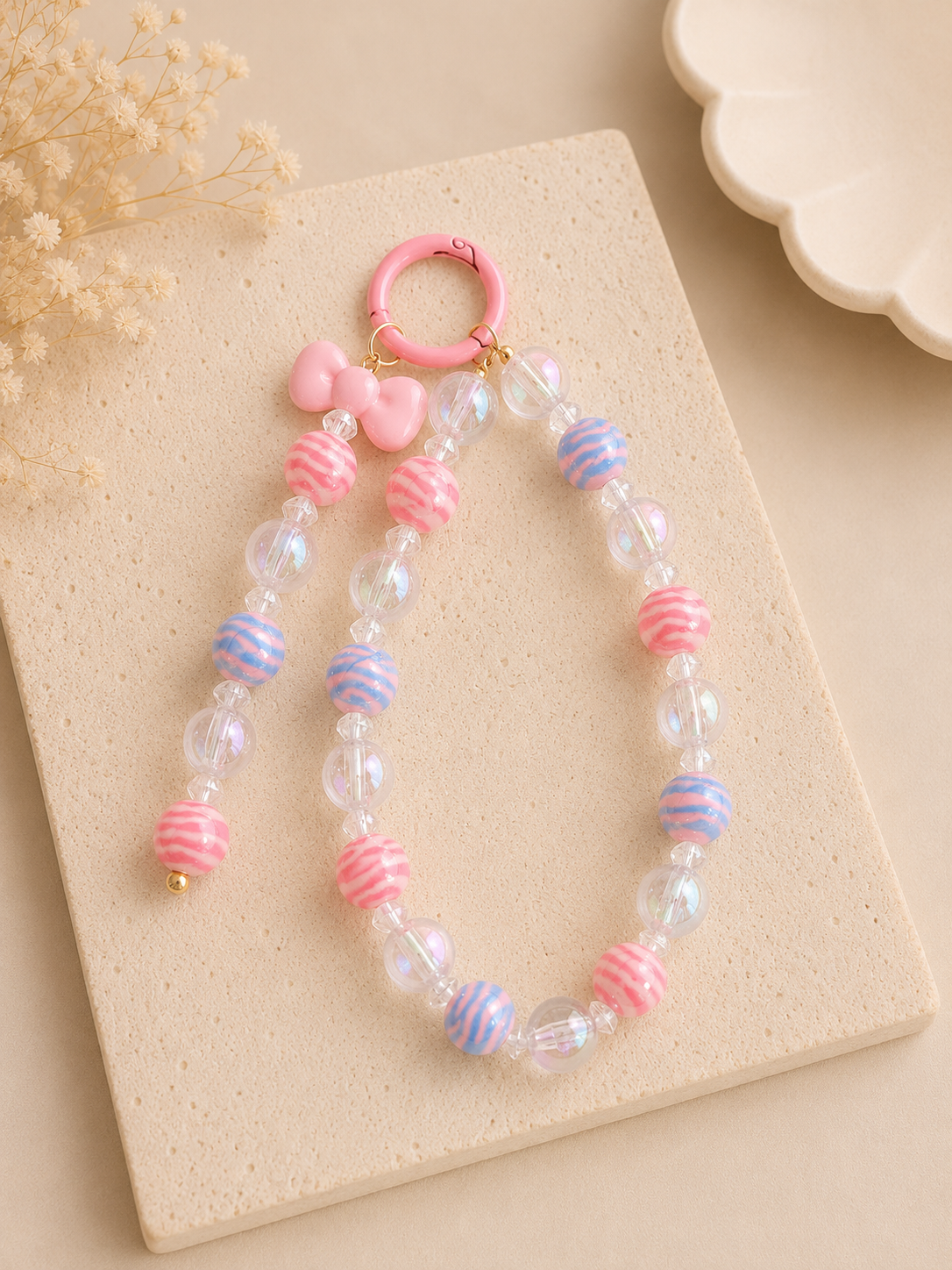 Candy Swirl Charm – Handgefertigter Kawaii Taschen- & Schlüsselanhänger