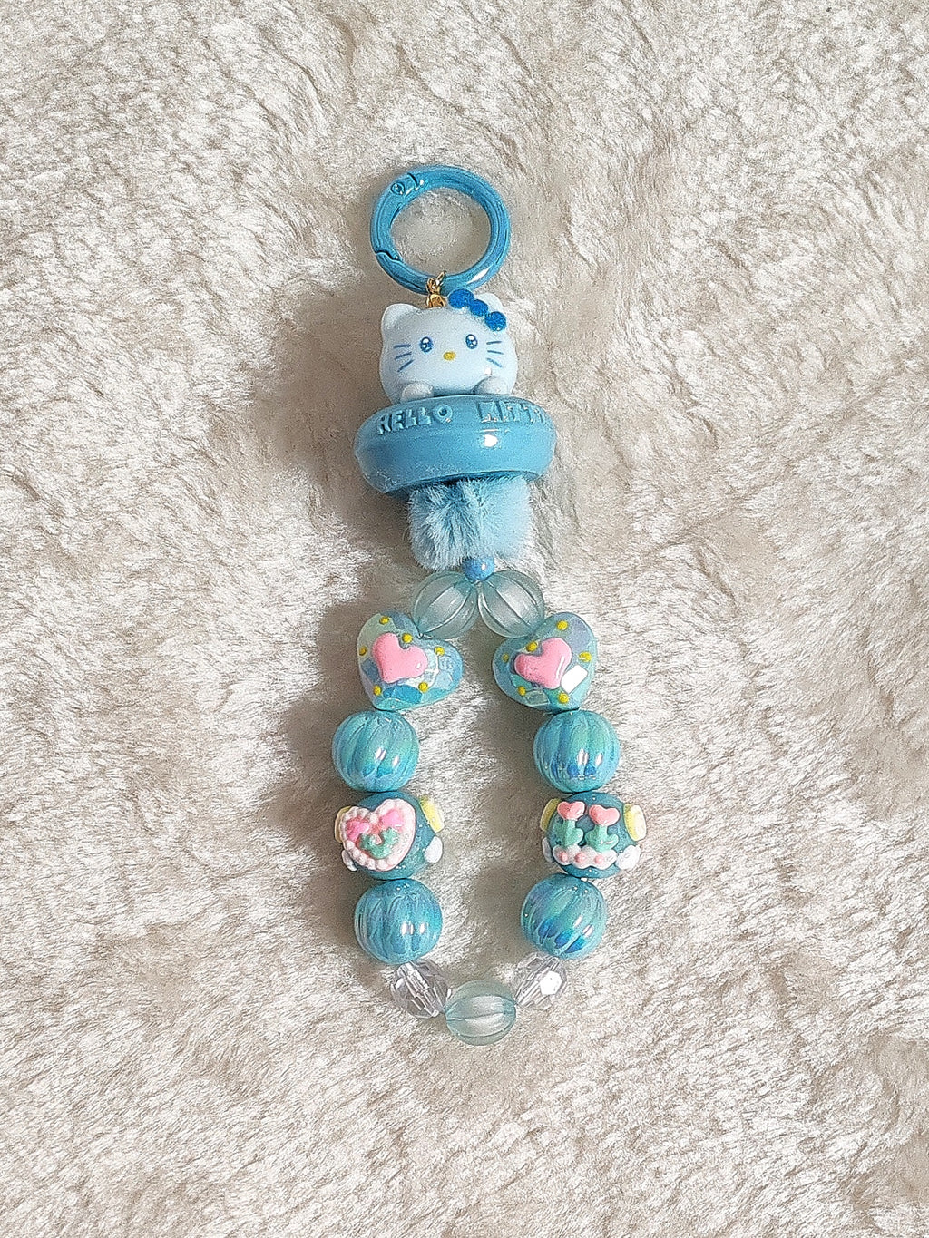 Hello Kitty Sky Charm – Handgefertigter Taschen- & Schlüsselanhänger