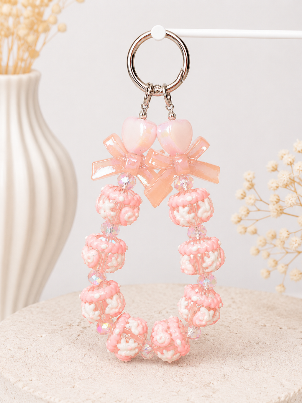 Rosy Bow Charm – Handgefertigter Kawaii Schlüsselanhänger